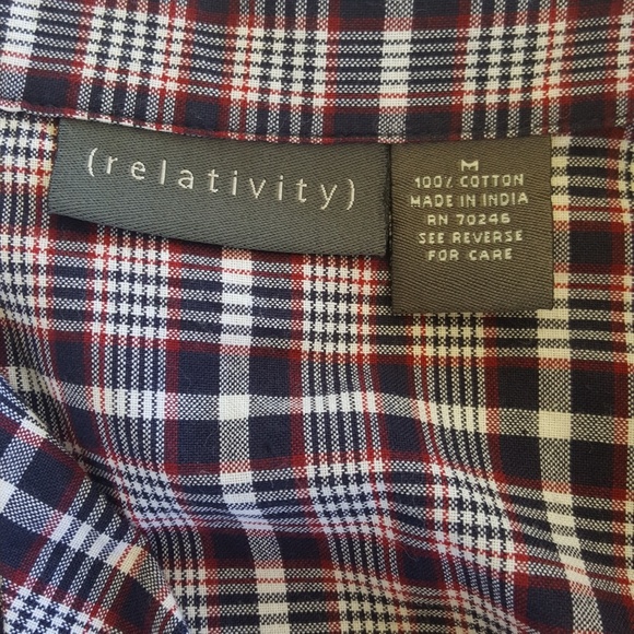 Sleeveless plaid button up ladies top - Picture 8 of 8